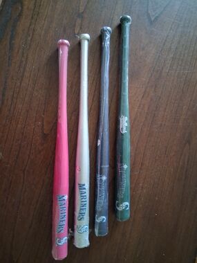 Seattle Mariners Collectible Mini Bat Set - Pink, White, Black, Green